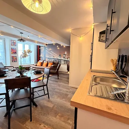 S New-york Grand T2 A Deux Pas Du Chateau 아파트 *